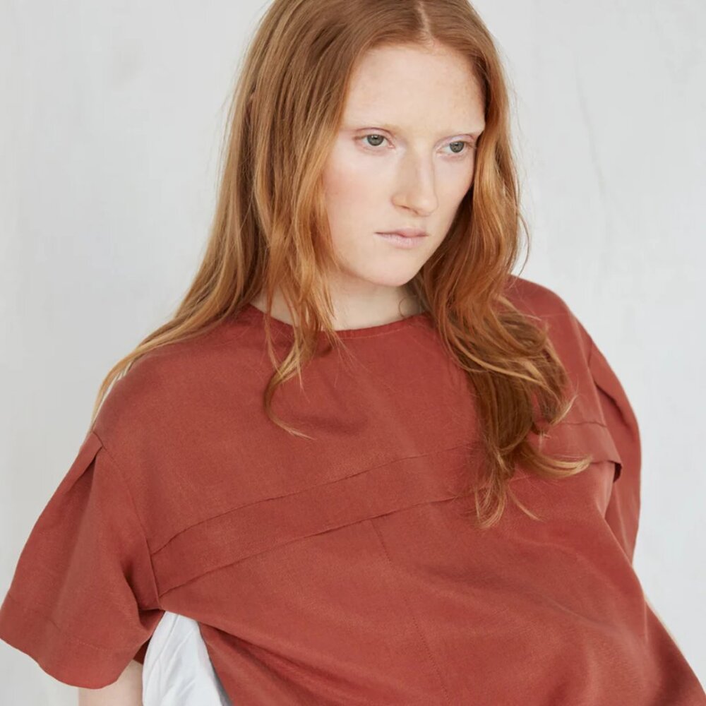 EVE GRAVEL Rust Red Top